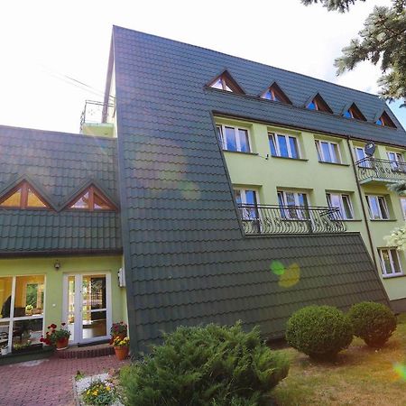 Wieczernik Dom Rekolekcyjny Ksiezy Pallotynow シフィエンタ・カタジナ エクステリア 写真